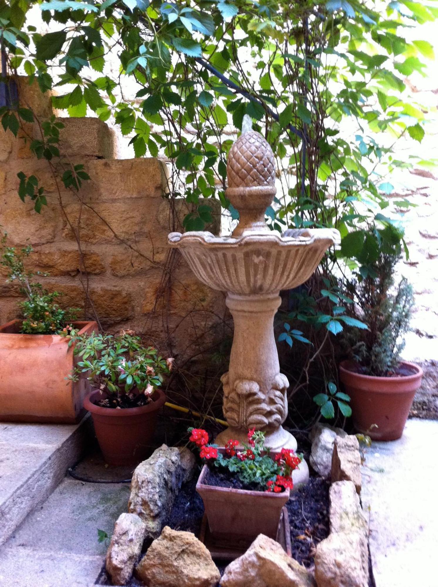 Bed and Breakfast Un Patio En Luberon Ansouis Экстерьер фото
