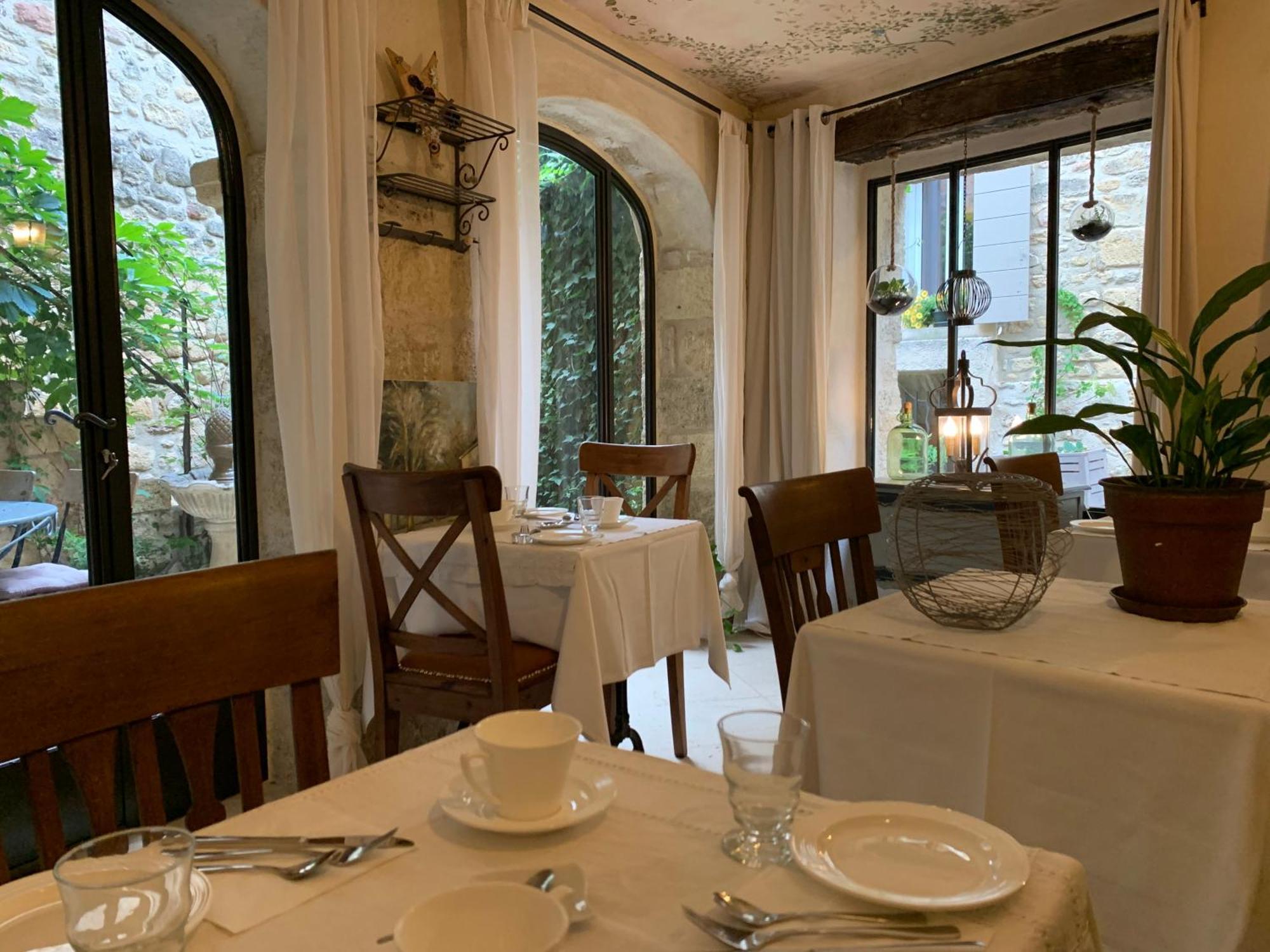 Bed and Breakfast Un Patio En Luberon Ansouis Экстерьер фото