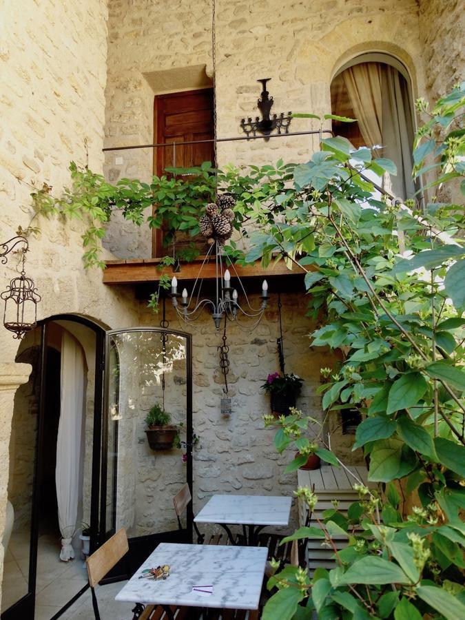 Bed and Breakfast Un Patio En Luberon Ansouis Экстерьер фото