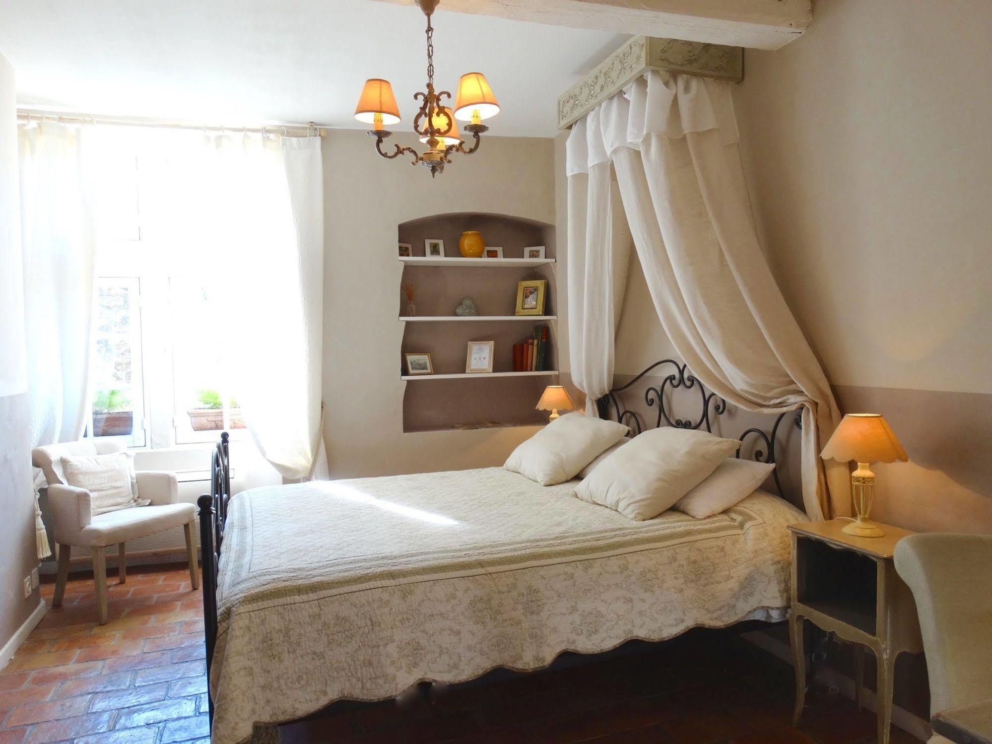 Bed and Breakfast Un Patio En Luberon Ansouis Экстерьер фото