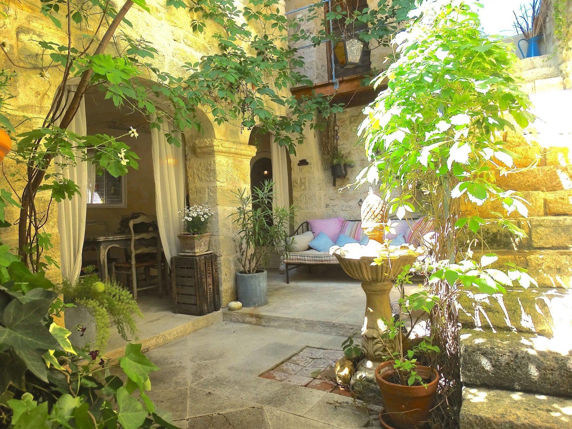Bed and Breakfast Un Patio En Luberon Ansouis Экстерьер фото